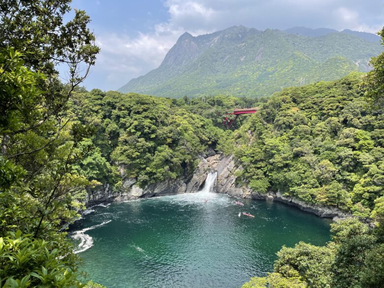 屋久島のトローキの滝